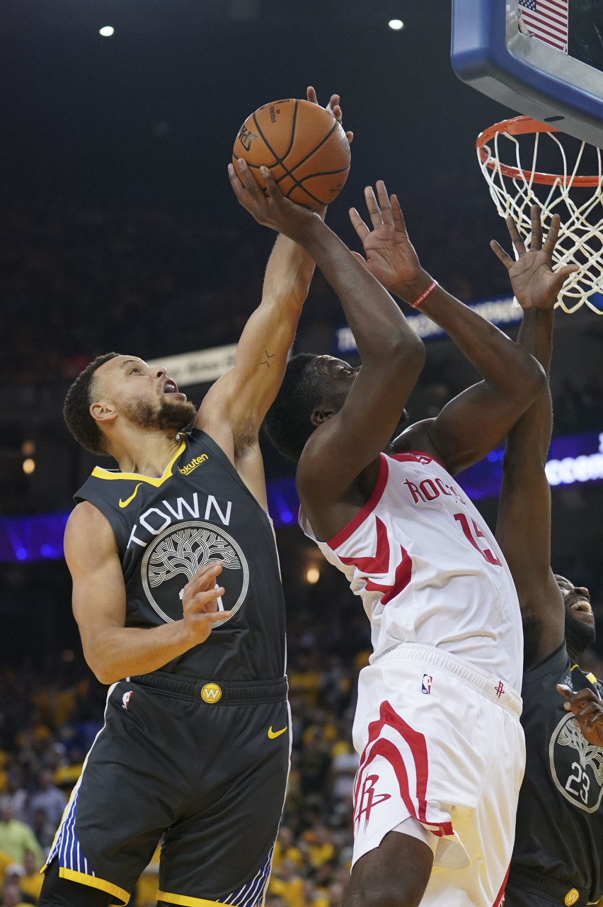 江南体育入口 -包含今夜NBA常规赛焦点战，亚特兰大手感冰凉，质疑声仍在，球队文化再被提及的词条