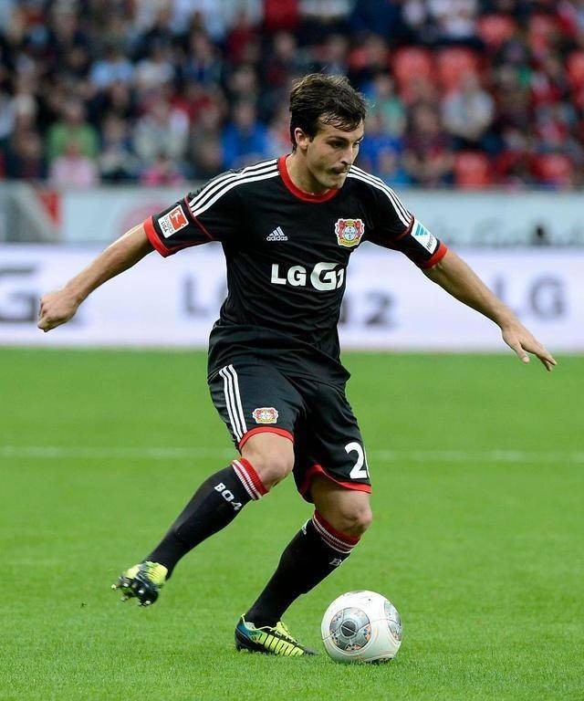 包含今晚勒沃库森调整名单以备欧篮联；外线爆发环节打磨；信心回归；数据趋势出现新变化的词条