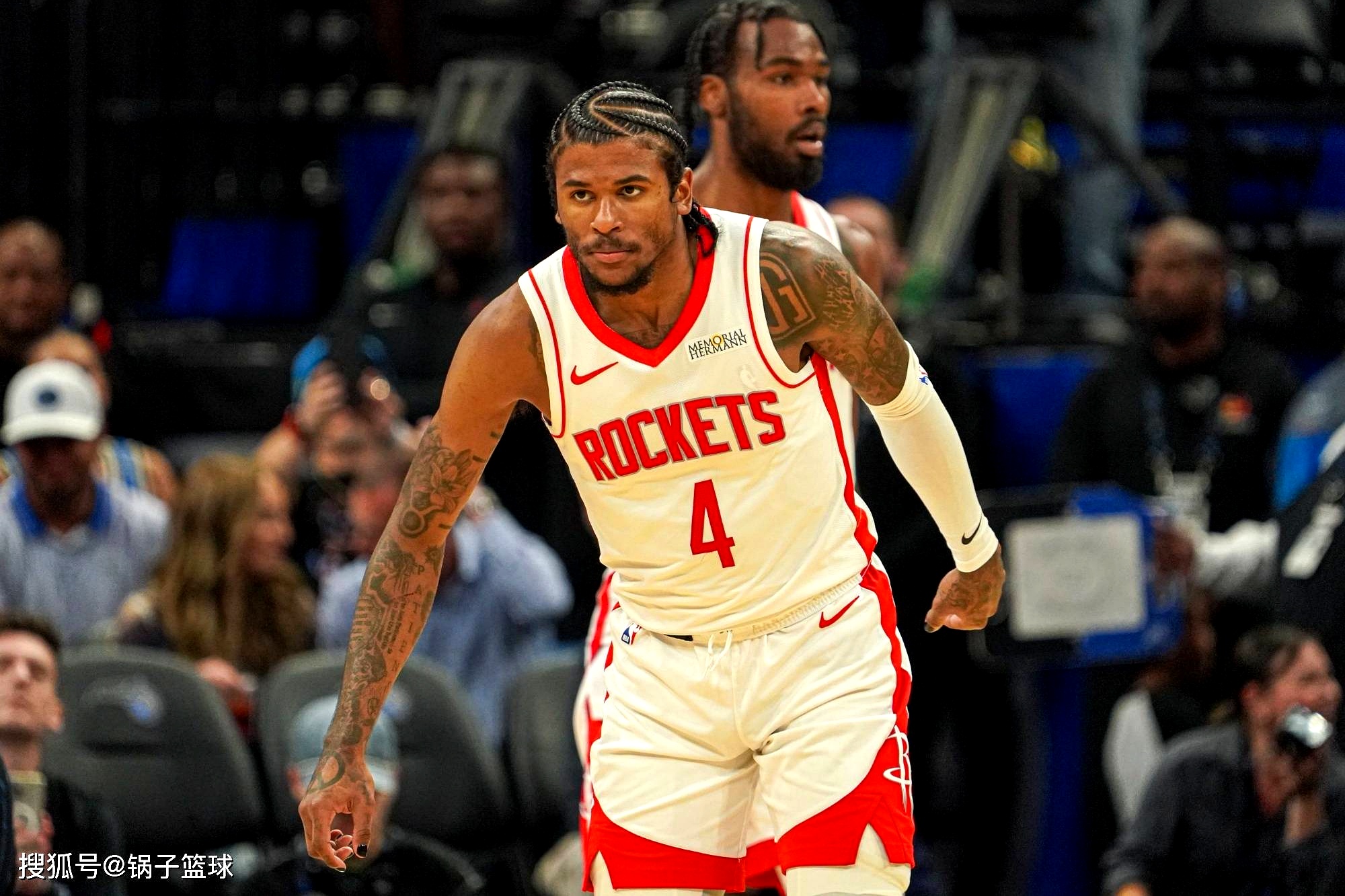 布鲁克林篮网迎法国杯关键赛，赛后防线松动，媒体盛赞，纪律约束更严格 