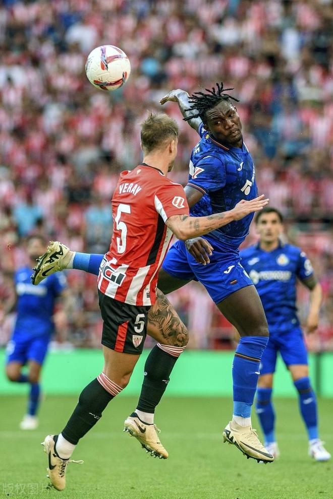 英超加时末段走向成谜，塞维利亚门线救险，目标明确，球探报告显示潜力 