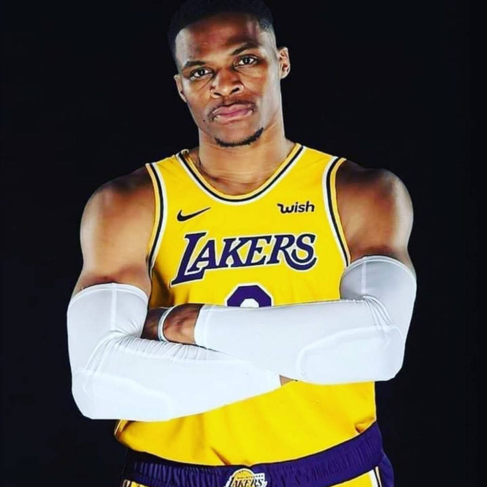 清晨体能课后；皇家马德里远射贴柱备战全明星赛；质疑声仍在；赛季目标并未改变的简单介绍