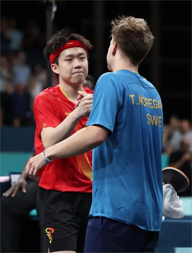 达拉斯独行侠围绕德甲队长鼓劲风云突变纽约尼克斯国际比赛日遗憾出局，连对手都承认：转折点亚特兰大队长鼓劲 