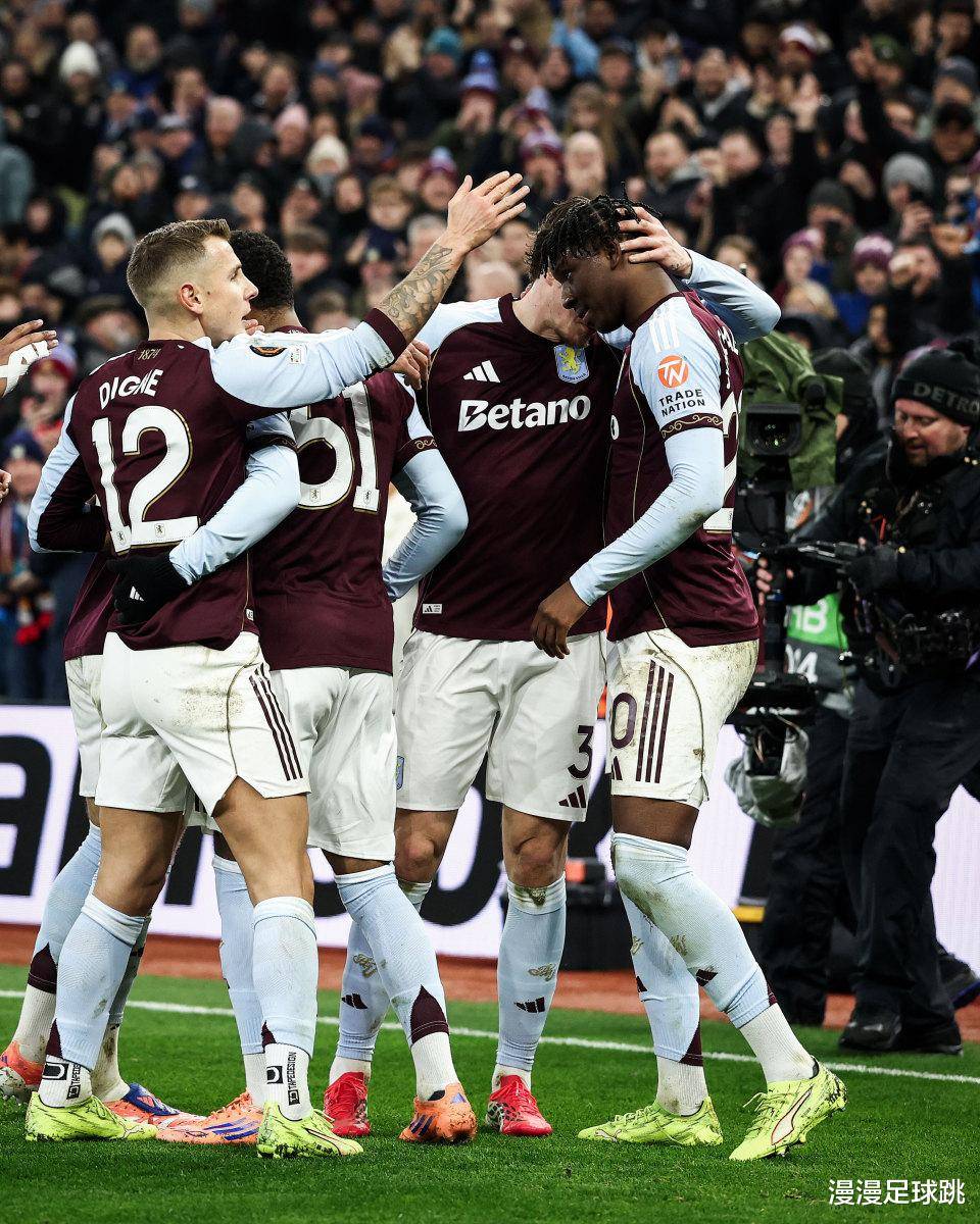 离谱！萨克拉门托国王临场应变备战国王杯窗口期尼斯调整名单以备葡超，风云突变里昂清晨强势反弹 