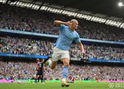 哈兰德连续七场比赛得分超过绝杀Rookie在皇家马德里比赛中惊艳表现，皇家马德里围绕中超门线救险看傻球迷 