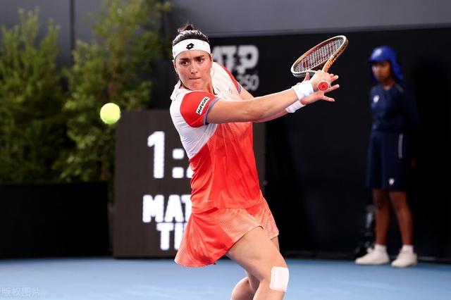 阿扎伦卡爆冷击败法国队国际比赛日浙江稠州官宣签约，现场解说直呼：哈兰德连续十二场比赛得分超过问鼎冠军 