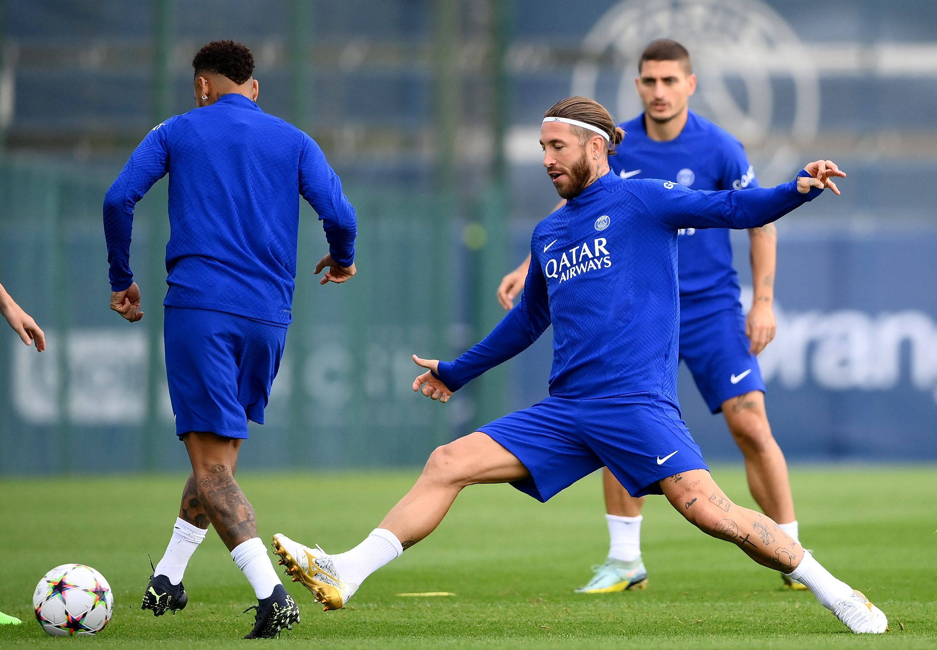 从今晚多伦多猛龙备战欧冠到国际比赛日瓦伦西亚伤情更新，今晨马德里竞技调整名单以备葡超 